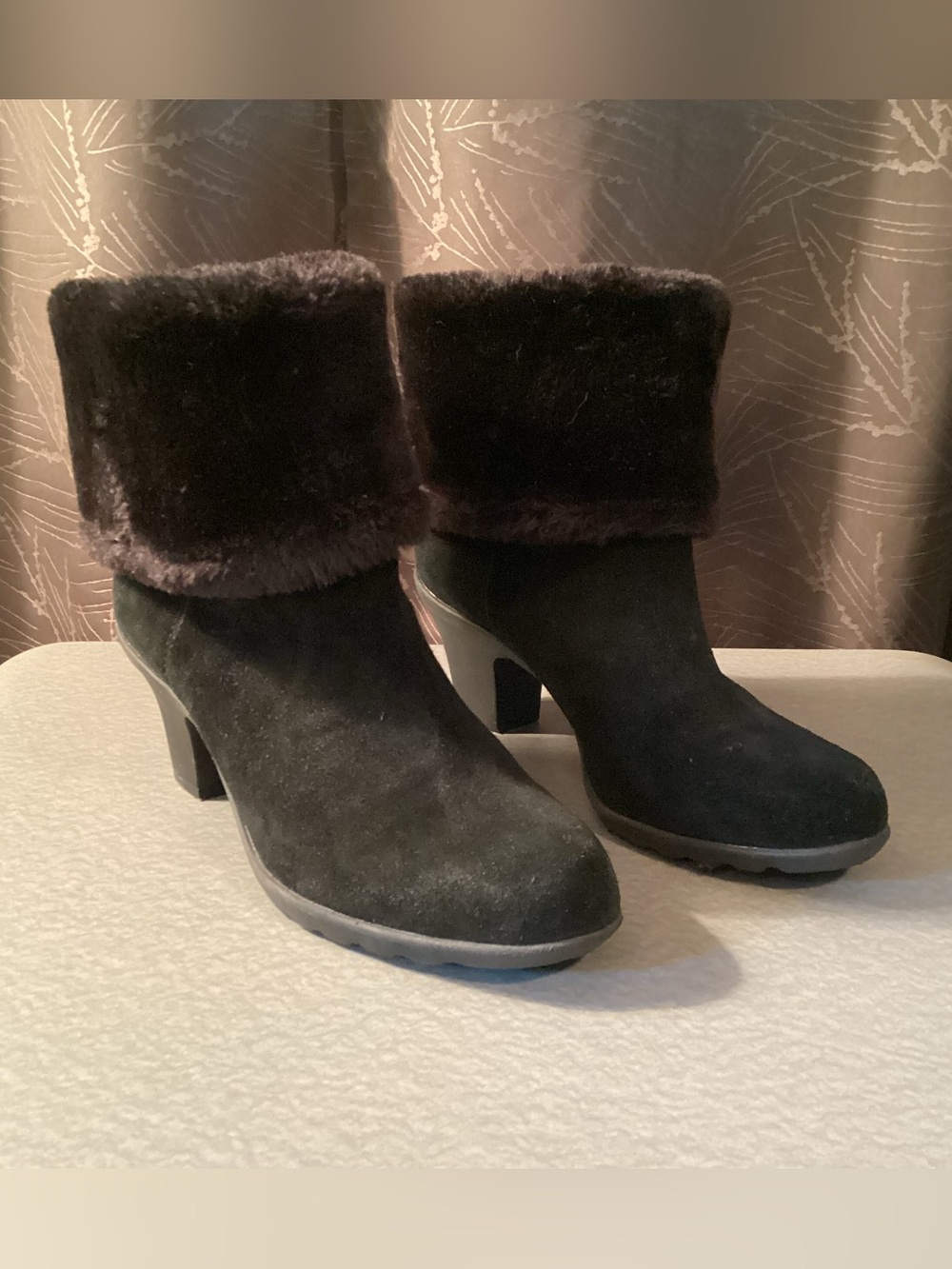 Anne Klein Heward Black w/Faux Shearling Cuffed Trim Suede mid calf bootie, 8.5